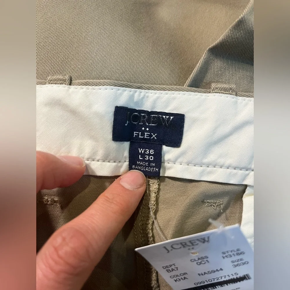 J.Crew Straight-fit flex chino pant